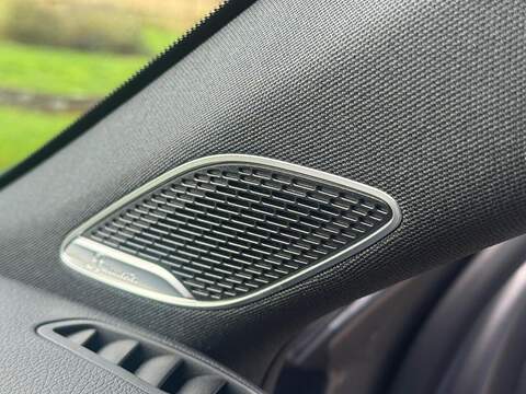 Mercedes-Benz A Class 2.0 A35 AMG (Premium Plus) SpdS DCT 4MATIC Euro 6 (s/s) 5dr - U10003543