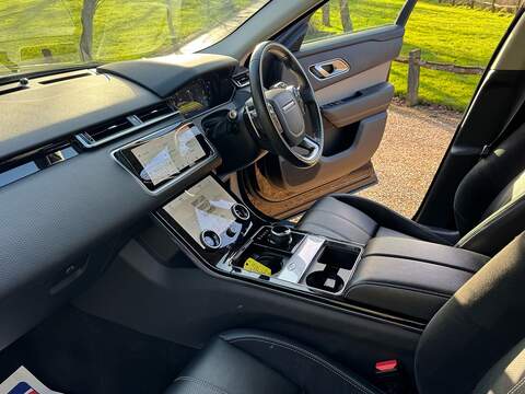 Land Rover Range Rover Velar 2.0 P250 R-Dynamic S SUV 5dr Petrol Auto 4WD Euro 6 (s/s) (250 ps) - U10003544