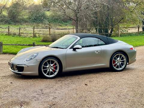 Porsche 911 3.8 991 Carrera S Convertible 2dr Petrol PDK Euro 5 (s/s) (400 ps) - U10003545
