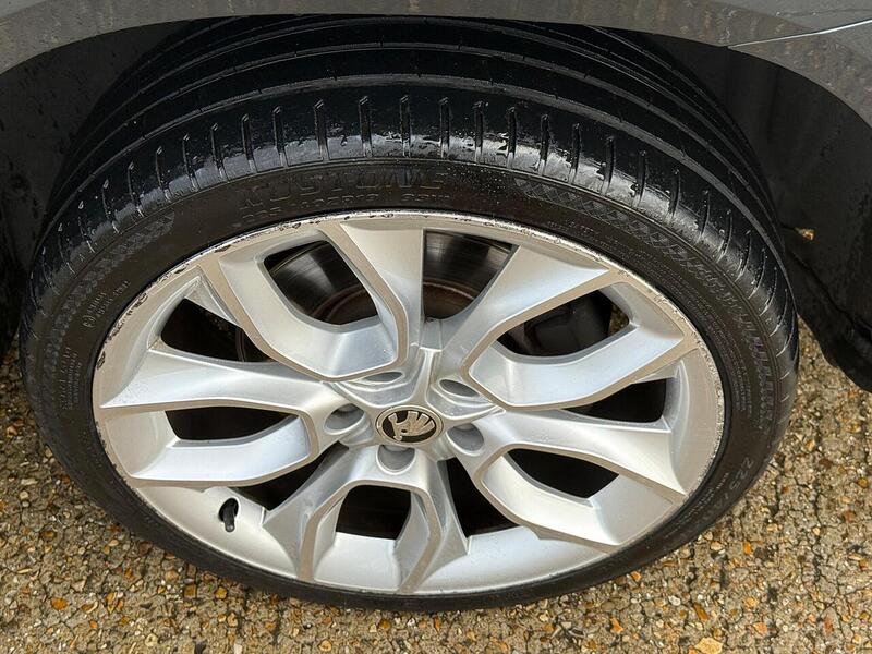 Skoda Karoq 1.5 TSI ACT Edition SUV 5dr Petrol DSG Euro 6 (s/s) (150 ps) - U10003546