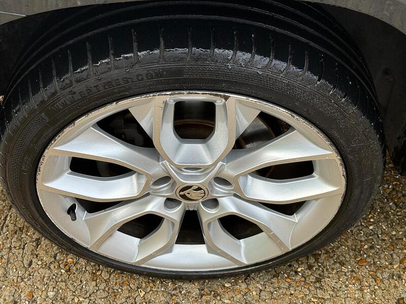 Skoda Karoq 1.5 TSI ACT Edition SUV 5dr Petrol DSG Euro 6 (s/s) (150 ps) - U10003546