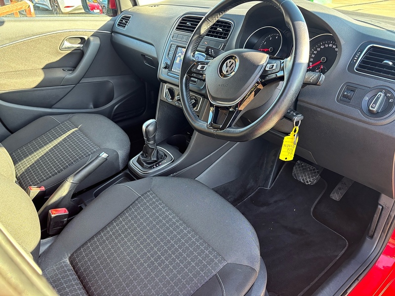 Volkswagen Polo 1.2 TSI BlueMotion Tech SE Hatchback 5dr Petrol DSG Euro 6 (s/s) (90 ps) - U10003548