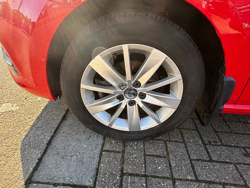 Volkswagen Polo 1.2 TSI BlueMotion Tech SE Hatchback 5dr Petrol DSG Euro 6 (s/s) (90 ps) - U10003548