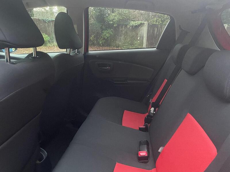 Toyota Yaris 1.33 Dual VVT-i Sport Hatchback 5dr Petrol Manual Euro 5 Euro 5 (99 ps) - U10003549