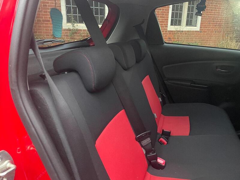 Toyota Yaris 1.33 Dual VVT-i Sport Hatchback 5dr Petrol Manual Euro 5 Euro 5 (99 ps) - U10003549