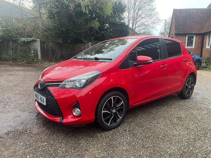 Toyota Yaris 1.33 Dual VVT-i Sport Hatchback 5dr Petrol Manual Euro 5 Euro 5 (99 ps) - U10003549