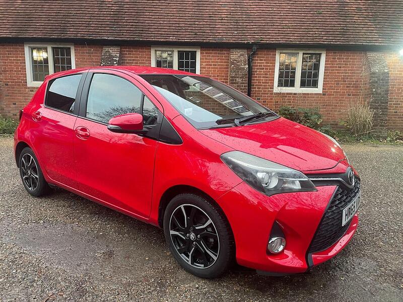 Toyota Yaris 1.33 Dual VVT-i Sport Hatchback 5dr Petrol Manual Euro 5 Euro 5 (99 ps) - U10003549