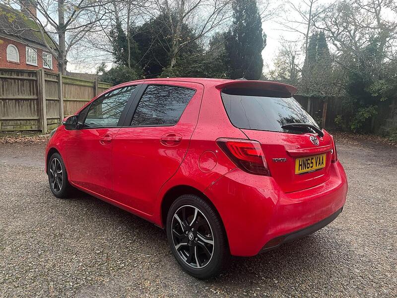 Toyota Yaris 1.33 Dual VVT-i Sport Hatchback 5dr Petrol Manual Euro 5 Euro 5 (99 ps) - U10003549