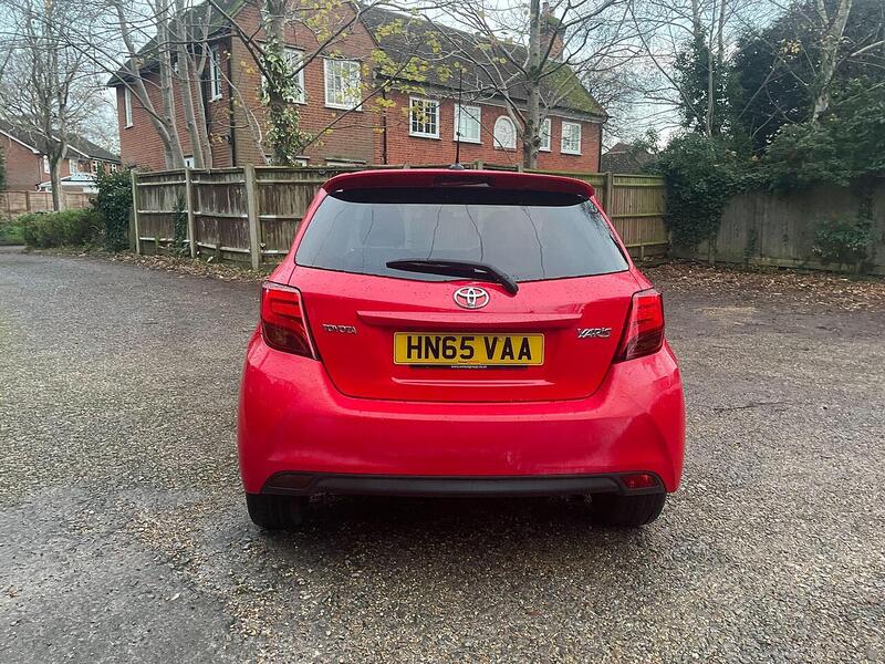 Toyota Yaris 1.33 Dual VVT-i Sport Hatchback 5dr Petrol Manual Euro 5 Euro 5 (99 ps) - U10003549