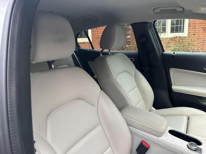 Mercedes-Benz GLA 2.1 GLA200d Sport Euro 6 (s/s) 5dr - U10003550