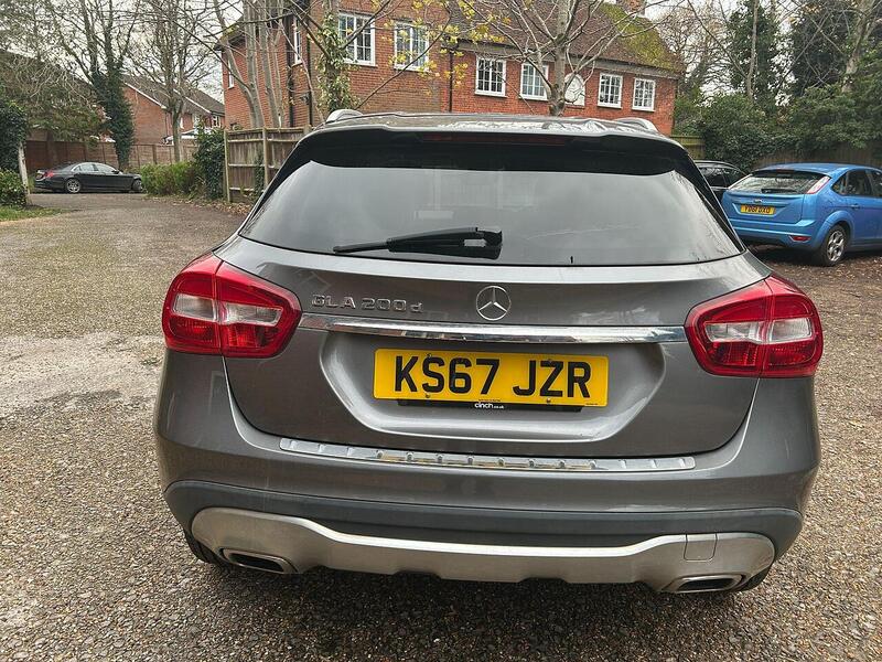Mercedes-Benz GLA 2.1 GLA200d Sport Euro 6 (s/s) 5dr - U10003550
