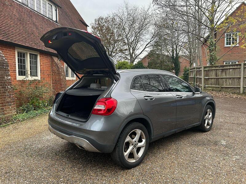 Mercedes-Benz GLA 2.1 GLA200d Sport Euro 6 (s/s) 5dr - U10003550