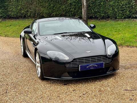 Aston Martin Vantage 4.7 V8 Coupe 2dr Petrol Sportshift II Euro 6 (420 bhp) - U10003555