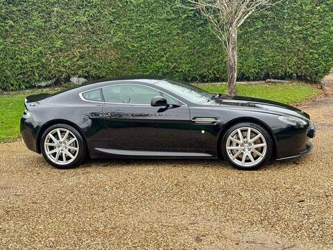 Aston Martin Vantage 4.7 V8 Coupe 2dr Petrol Sportshift II Euro 6 (420 bhp) - U10003555