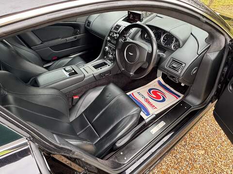 Aston Martin Vantage 4.7 V8 Coupe 2dr Petrol Sportshift II Euro 6 (420 bhp) - U10003555