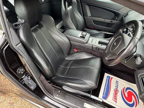 Aston Martin Vantage 4.7 V8 Coupe 2dr Petrol Sportshift II Euro 6 (420 bhp) - U10003555