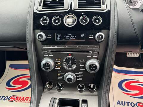 Aston Martin Vantage 4.7 V8 Coupe 2dr Petrol Sportshift II Euro 6 (420 bhp) - U10003555