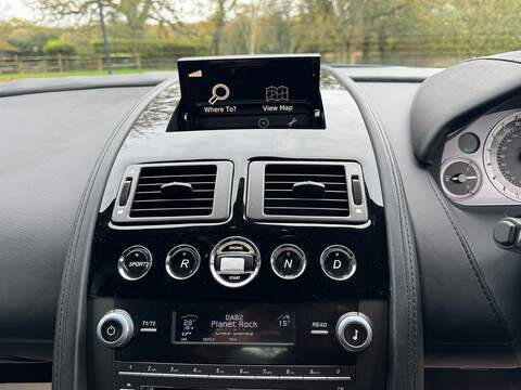 Aston Martin Vantage 4.7 V8 Coupe 2dr Petrol Sportshift II Euro 6 (420 bhp) - U10003555