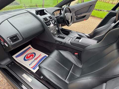 Aston Martin Vantage 4.7 V8 Coupe 2dr Petrol Sportshift II Euro 6 (420 bhp) - U10003555