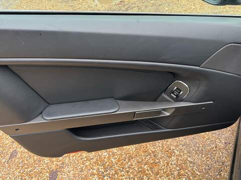 Aston Martin Vantage 4.7 V8 Coupe 2dr Petrol Sportshift II Euro 6 (420 bhp) - U10003555