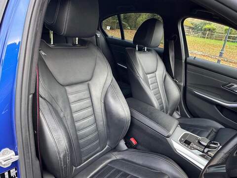 BMW 3 Series 2.0 320d MHT M Sport Saloon 4dr Diesel Hybrid Auto Euro 6 (s/s) (190 ps) - U10003557