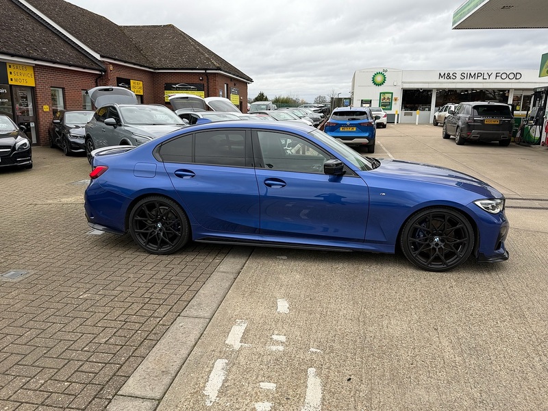 BMW 3 Series 2.0 320d MHT M Sport Saloon 4dr Diesel Hybrid Auto Euro 6 (s/s) (190 ps) - U10003557