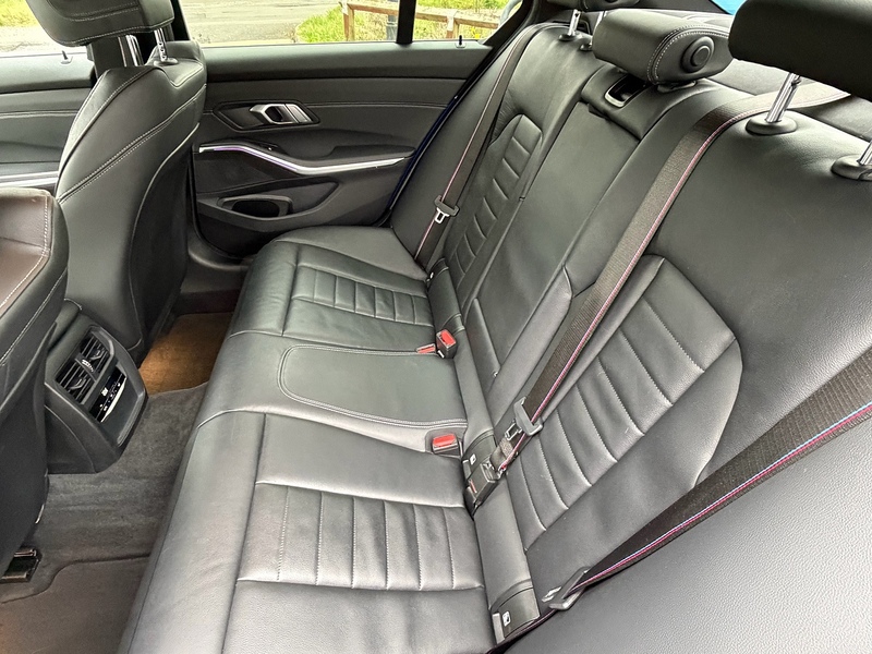 BMW 3 Series 2.0 320d MHT M Sport Saloon 4dr Diesel Hybrid Auto Euro 6 (s/s) (190 ps) - U10003557