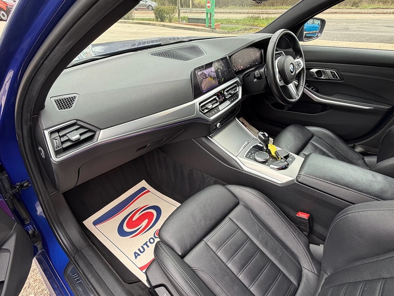 BMW 3 Series 2.0 320d MHT M Sport Saloon 4dr Diesel Hybrid Auto Euro 6 (s/s) (190 ps) - U10003557