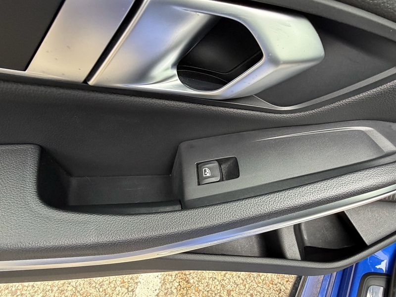 BMW 3 Series 2.0 320d MHT M Sport Saloon 4dr Diesel Hybrid Auto Euro 6 (s/s) (190 ps) - U10003557