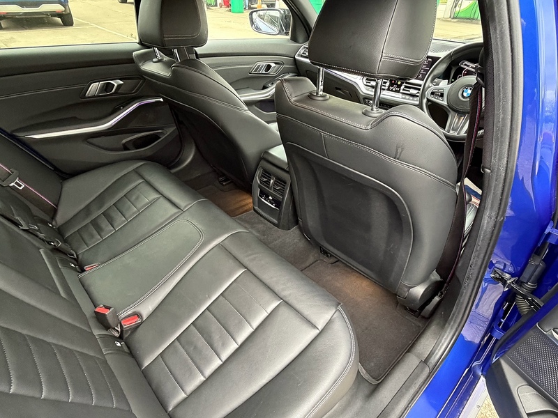 BMW 3 Series 2.0 320d MHT M Sport Saloon 4dr Diesel Hybrid Auto Euro 6 (s/s) (190 ps) - U10003557