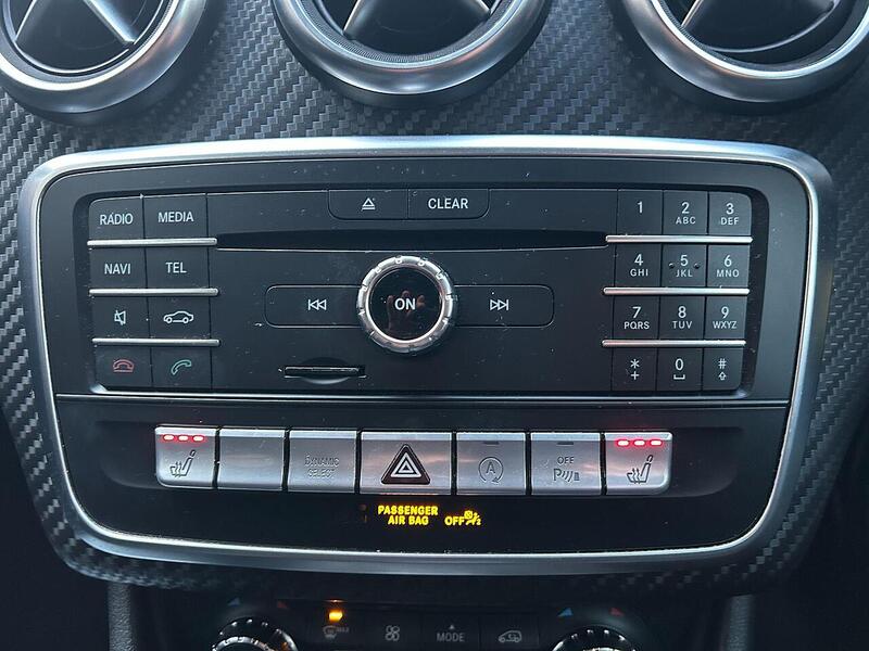 Mercedes-Benz A Class 2.1 A200d AMG Line (Premium) 7G-DCT Euro 6 (s/s) 5dr - U10003563