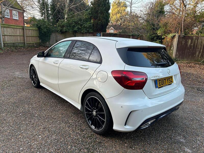 Mercedes-Benz A Class 2.1 A200d AMG Line (Premium) 7G-DCT Euro 6 (s/s) 5dr - U10003563