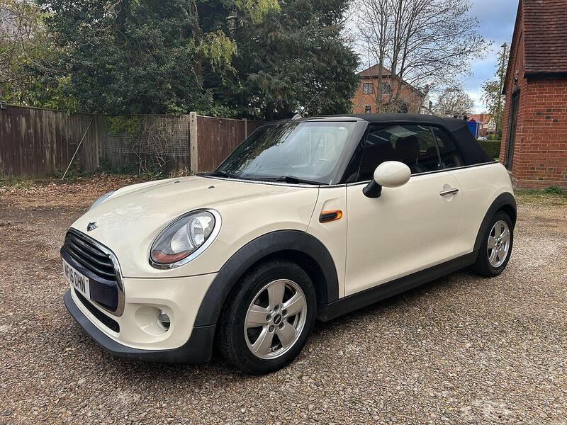 MINI Convertible 1.5 Cooper Euro 6 (s/s) 2dr - U10003565