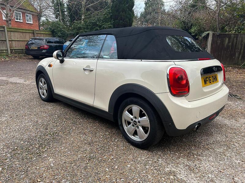 MINI Convertible 1.5 Cooper Euro 6 (s/s) 2dr - U10003565