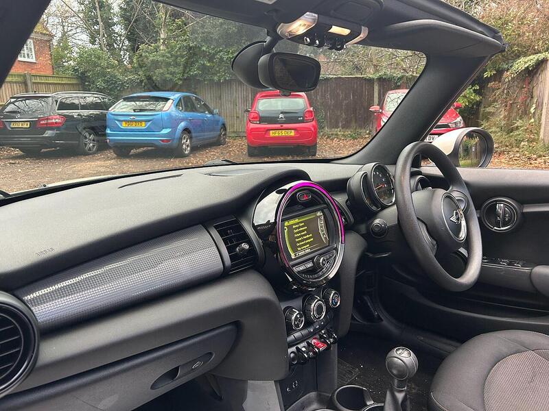 MINI Convertible 1.5 Cooper Euro 6 (s/s) 2dr - U10003565