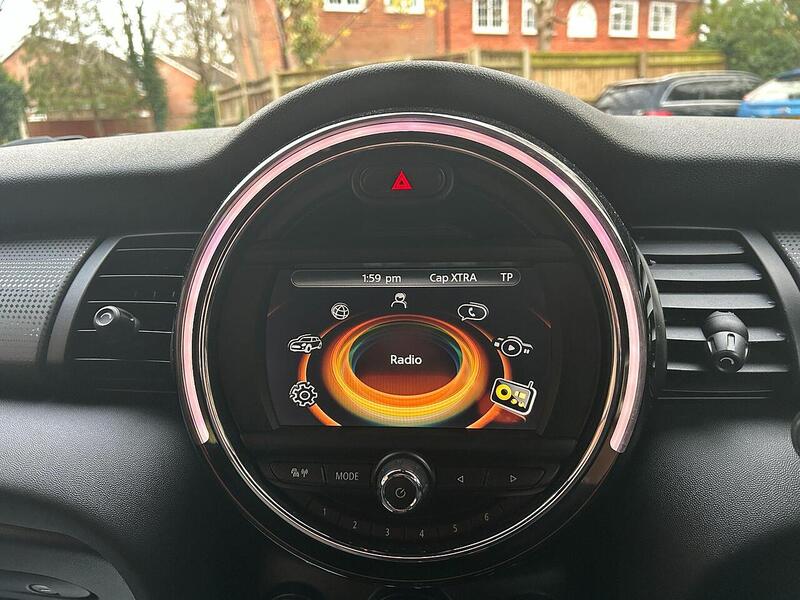 MINI Convertible 1.5 Cooper Euro 6 (s/s) 2dr - U10003565