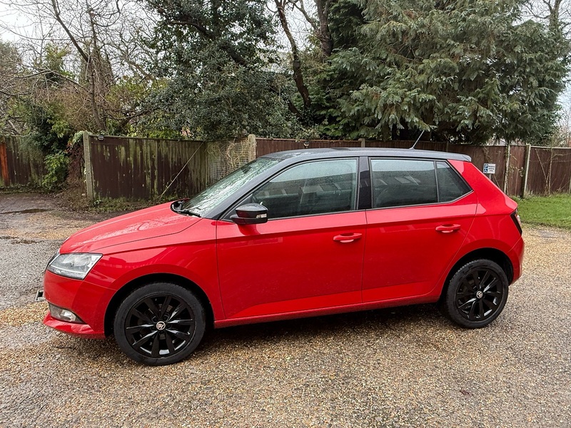 Skoda Fabia 1.0 Colour Edition Hatchback 5dr Petrol Manual Euro 6 (s/s) (75 ps) - U10003568