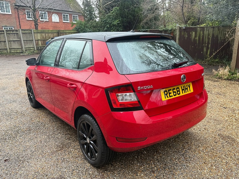 Skoda Fabia 1.0 Colour Edition Hatchback 5dr Petrol Manual Euro 6 (s/s) (75 ps) - U10003568