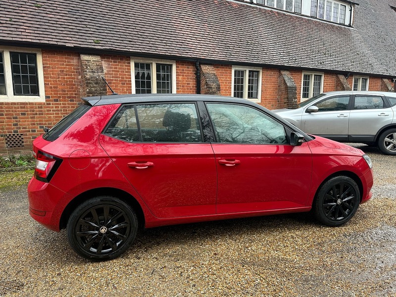 Skoda Fabia 1.0 Colour Edition Hatchback 5dr Petrol Manual Euro 6 (s/s) (75 ps) - U10003568