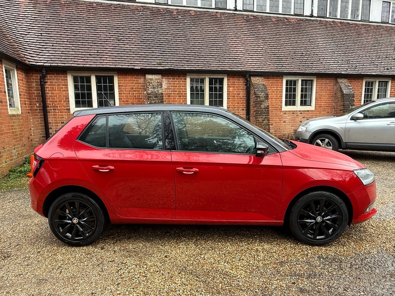 Skoda Fabia 1.0 Colour Edition Hatchback 5dr Petrol Manual Euro 6 (s/s) (75 ps) - U10003568