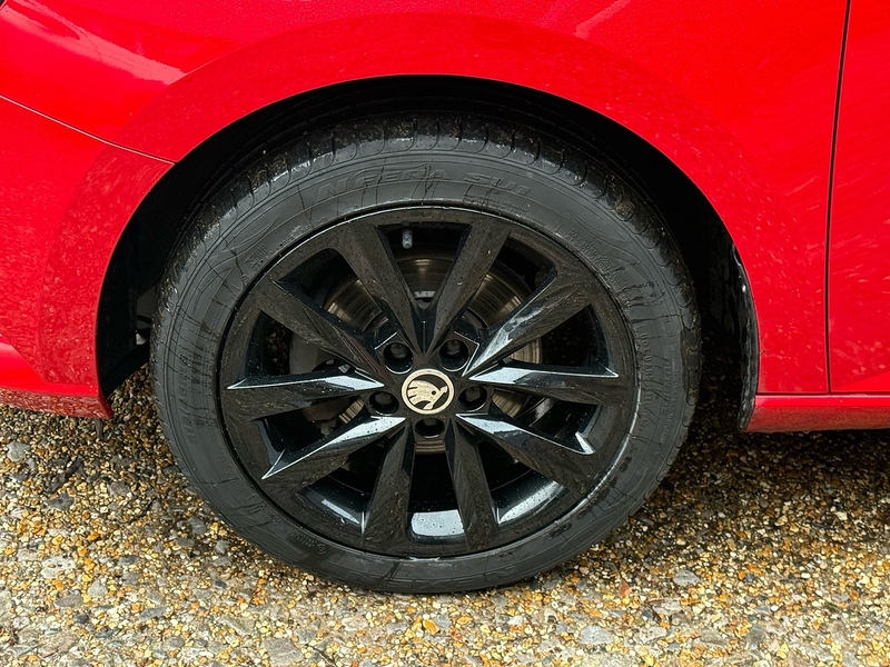 Skoda Fabia 1.0 Colour Edition Hatchback 5dr Petrol Manual Euro 6 (s/s) (75 ps) - U10003568