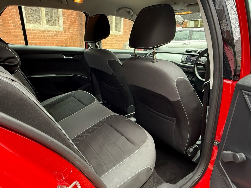 Skoda Fabia 1.0 Colour Edition Hatchback 5dr Petrol Manual Euro 6 (s/s) (75 ps) - U10003568