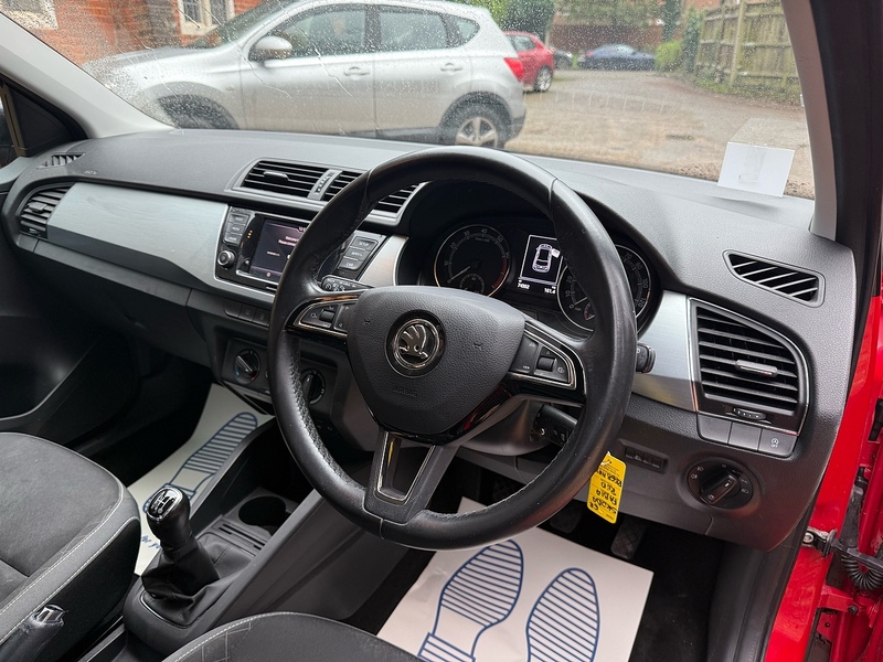 Skoda Fabia 1.0 Colour Edition Hatchback 5dr Petrol Manual Euro 6 (s/s) (75 ps) - U10003568