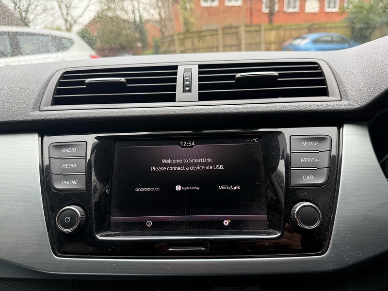 Skoda Fabia 1.0 Colour Edition Hatchback 5dr Petrol Manual Euro 6 (s/s) (75 ps) - U10003568