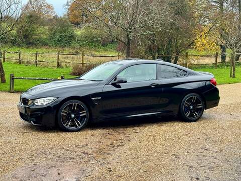 BMW M4 3.0 BiTurbo Coupe 2dr Petrol DCT Euro 6 (s/s) (431 ps) - U10003569