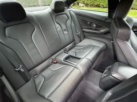 BMW M4 3.0 BiTurbo Coupe 2dr Petrol DCT Euro 6 (s/s) (431 ps) - U10003569