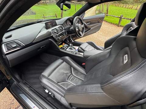 BMW M4 3.0 BiTurbo Coupe 2dr Petrol DCT Euro 6 (s/s) (431 ps) - U10003569