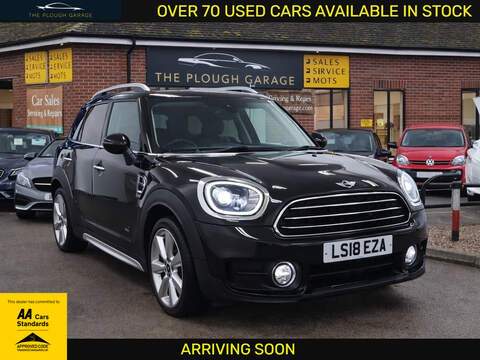 MINI Countryman 2.0 B4 MHEV R-Design SUV 5dr Petrol Hybrid Auto Euro 6 (s/s) (197 ps)