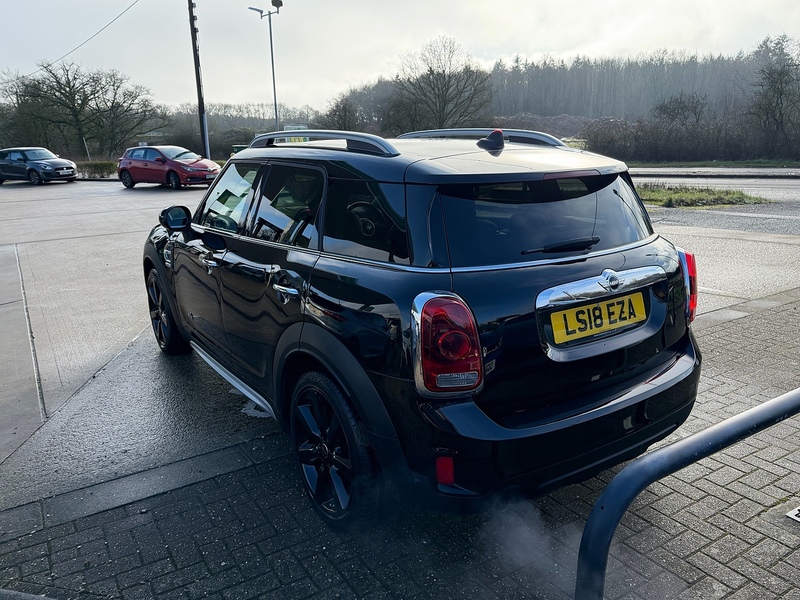 MINI Countryman 1.5 Cooper SUV 5dr Petrol Auto 6Spd ALL4 Euro 6 (s/s) (136 ps) - U10003570