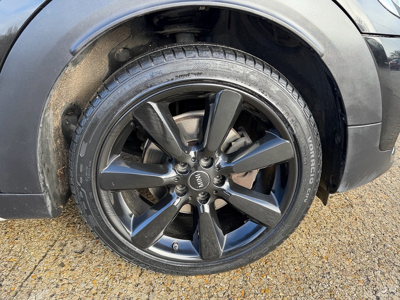 MINI Countryman 1.5 Cooper SUV 5dr Petrol Auto 6Spd ALL4 Euro 6 (s/s) (136 ps) - U10003570